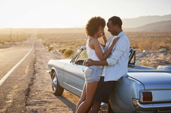 Comment organiser un road trip pour découvrir les geysers et sources chaudes de l'Islande?