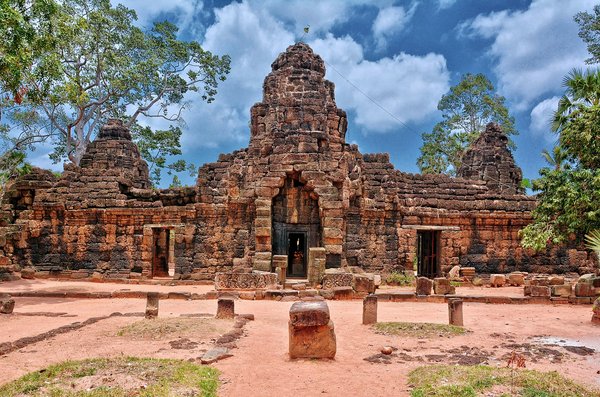 Comment organiser une visite des temples anciens au Cambodge : conseils et itinéraires ?